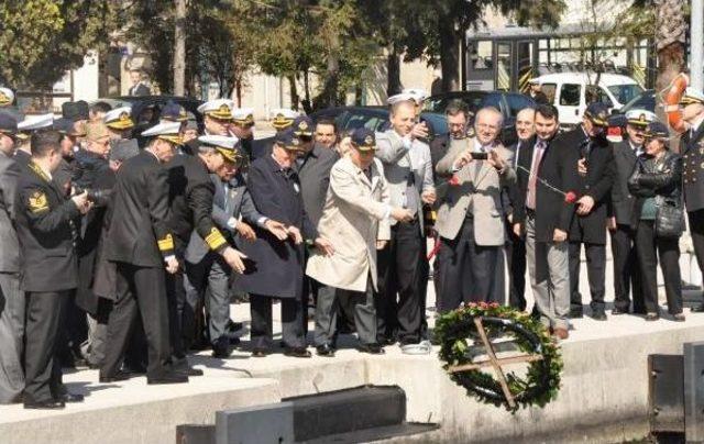 Dumlupınar Faciası Şehitleri Gölcük'te Anıldı