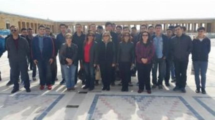 &Ouml;demişli &Ouml;ğrenciler Başkent Ankara&rsquo;yı Gezdi