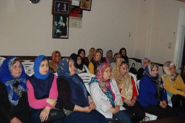 Alparslan T&uuml;rkeş Ceyhan&rsquo;da Anıldı 1