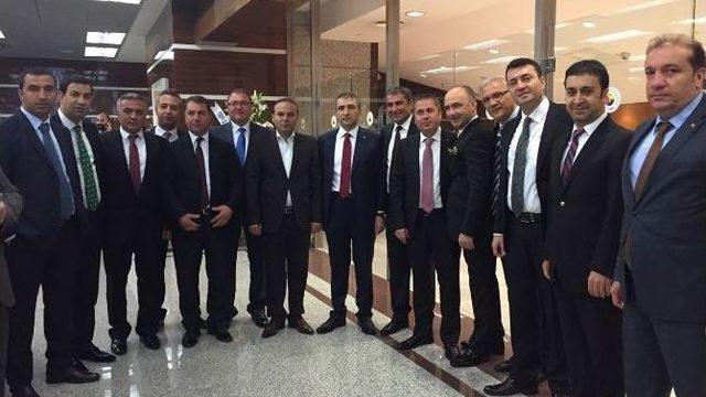 Apa İmkon Yönetiminde