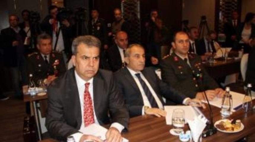 İ&ccedil;işleri Bakanı &Ouml;zt&uuml;rk&rsquo;&uuml;n Bursa&rsquo;daki Se&ccedil;im G&uuml;venliği Toplantısına Yalova Valisi De Katıldı