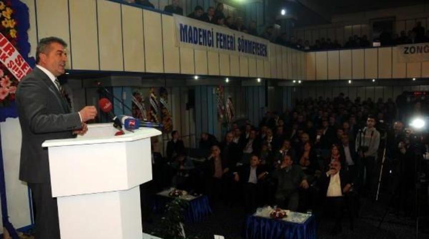 Chp'li Akkaya: Bu Ayaklar Kokmuş, Kokuşmuş Ayaklar