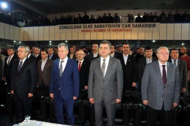 Chp'li Akkaya: Bu Ayaklar Kokmuş, Kokuşmuş Ayaklar