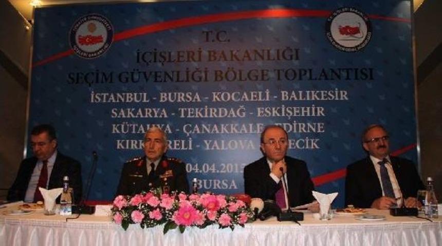 Bakan &Ouml;zt&uuml;rk: G&uuml;ndemimizin Tek Maddesi Se&ccedil;im G&uuml;venliği