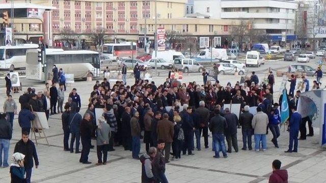 Alparslan T&uuml;rkeş &Ouml;l&uuml;m&uuml;n&uuml;n 18. Yılında Erzincan&rsquo;da Yad Edildi 1