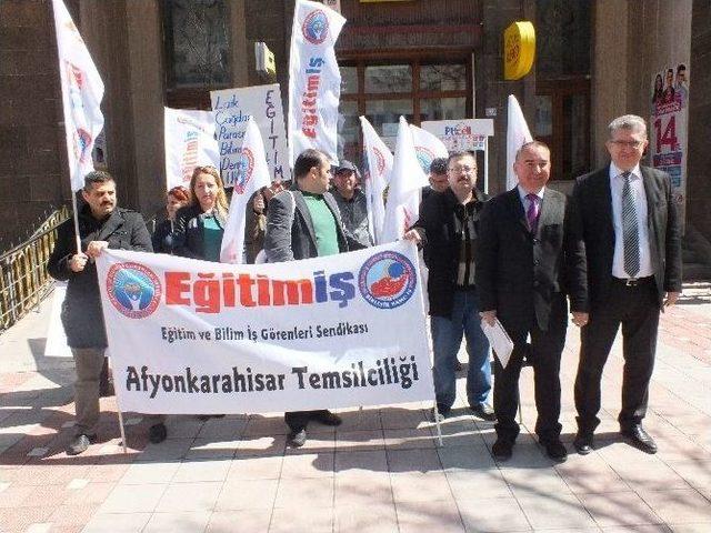 Kamu &Ccedil;alışanlarına Y&ouml;nelik Politikaları 10 Kişiyle Protesto Ettiler 1