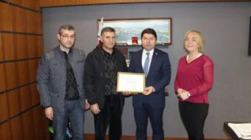 Tun&ccedil;, T&uuml;rkiye 1. Olan Bartın Halk Sağlığı M&uuml;d&uuml;rl&uuml;ğ&uuml;n&uuml; Tebrik Etti