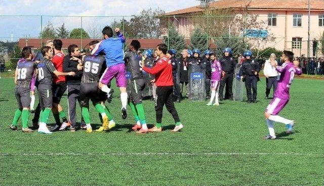 Kavgalı Maçın Galiba Gapspor Oldu