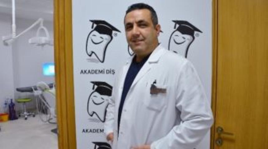 Dişleriniz Yeterince Beyaz Değilse &Ccedil;&ouml;z&uuml;m&uuml; Var