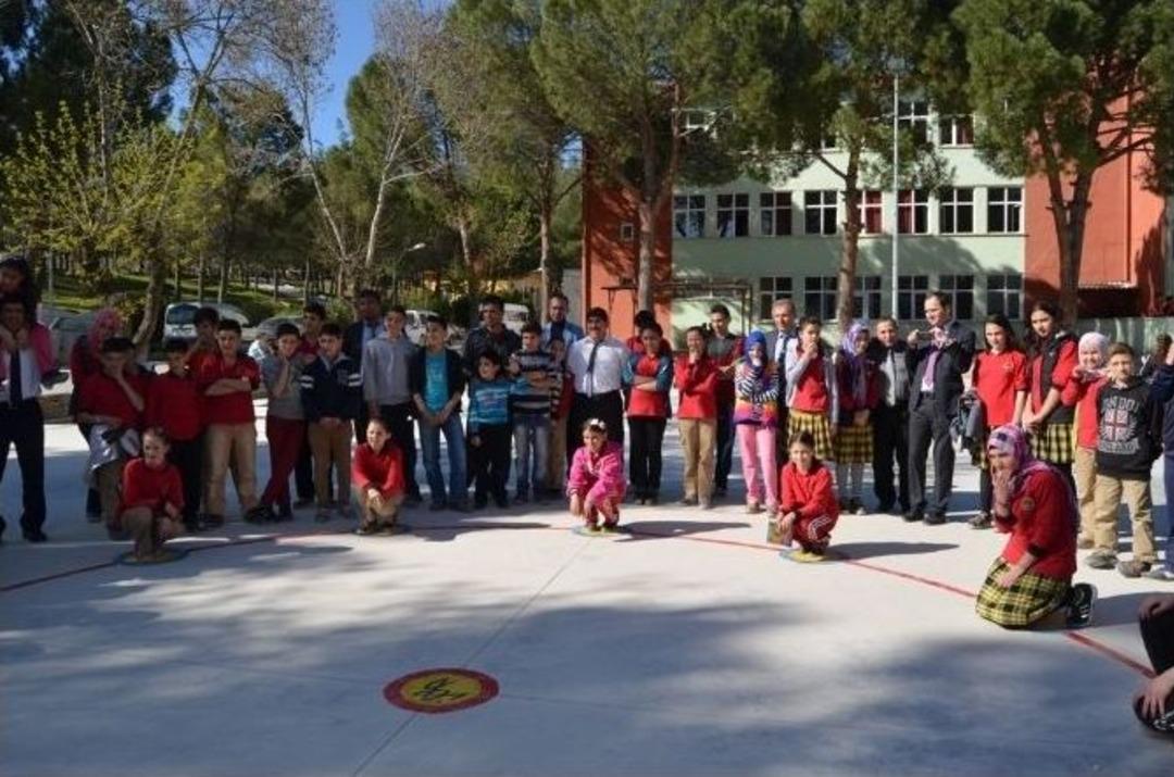 &Ouml;ğrenciler Oyun &Ccedil;izgileriyle K&uuml;lt&uuml;r&uuml;m&uuml;z&uuml; Yaşatacaklar