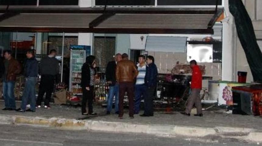 Alkoll&uuml; S&uuml;r&uuml;c&uuml; Pastaneye Daldı: 1 &Ouml;l&uuml;, 3 Yaralı