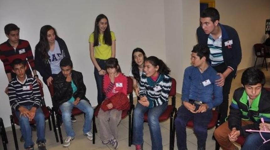 Onların İhtiyacı Olan Tek Şey Empati Ve Sevgi