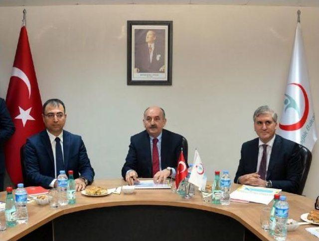 M&uuml;ezzinoğlu: Bu Millete 150 Yıldır Kır Tavuğu Muamelesi Yaptılar 2