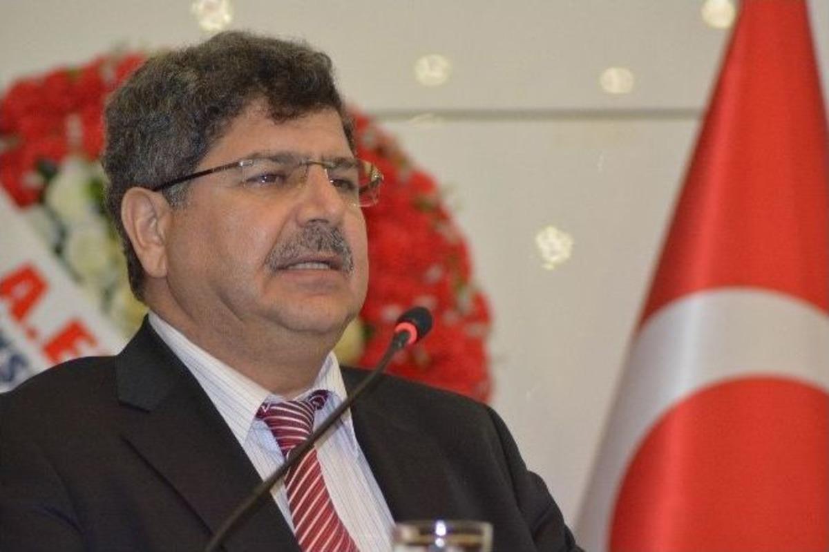 T&uuml;rkiye Gazetesi Yazarları Okurlarla Buluştu