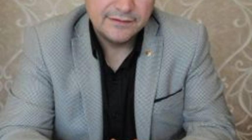 İş D&uuml;nyasında Sevin&ccedil;