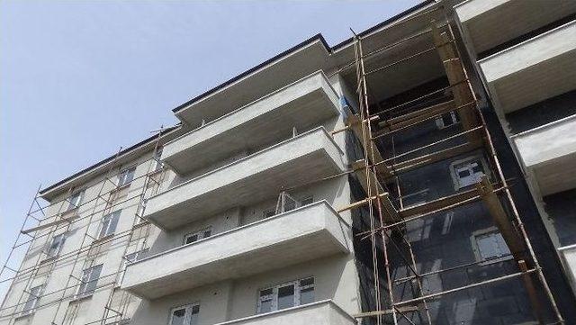 İnşaatta D&uuml;şen Kalıp Ustası &Ouml;ld&uuml; 3