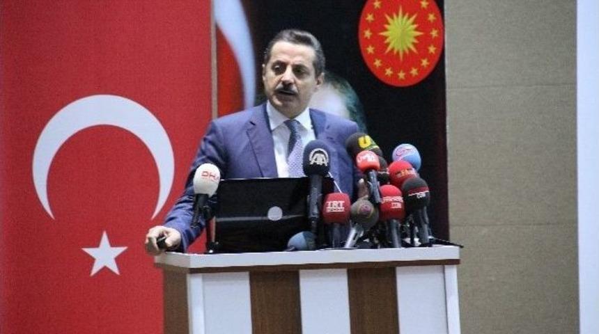 Bakan &Ccedil;elik: "sorun &Ccedil;&ouml;zme Delisiyim"