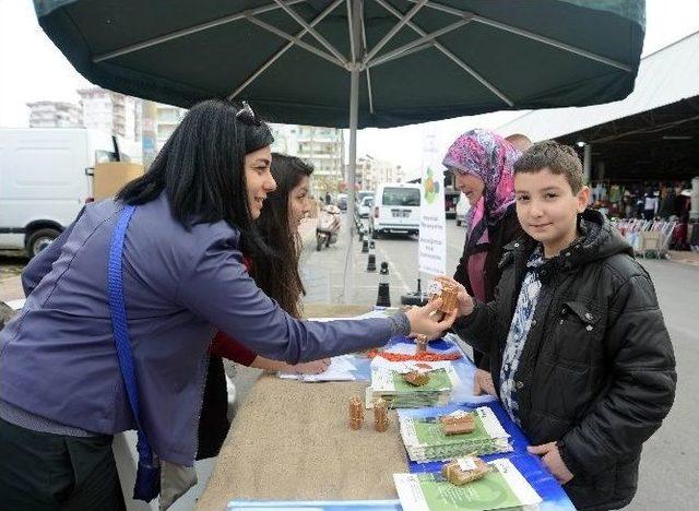 Muratpaşa Belediyesi &Ccedil;evre Koruma Ve Kontrol M&uuml;d&uuml;rl&uuml;ğ&uuml; Tarafından D&uuml;zenlenen &lsquo;geleceğimi D&uuml;ş&uuml;n&uuml;yorum, &Ccedil;evremi Koruyorum, Ambalaj Atıklarını Ayırıyorum&rsquo; Sloganlı &Ouml;d&uuml;ll&uuml; Ambalaj Atığı Toplama Kampanyası Başladı 1