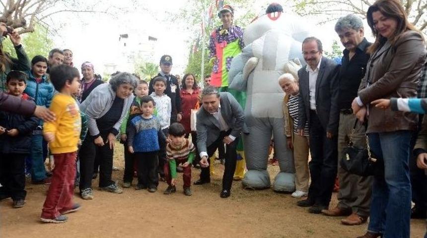 &Ccedil;ocuklar Muratpaşa&rsquo;da Mutlu