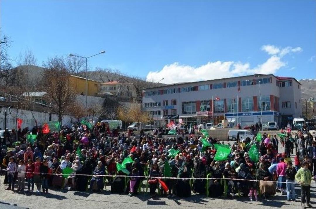 Adilcevaz&rsquo;da Kutlu Doğum Coşkusu