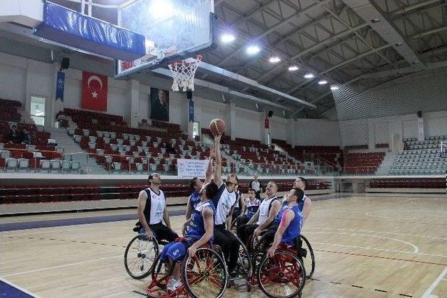 Tekerlekli Sandalye Basketbol Süper Ligi