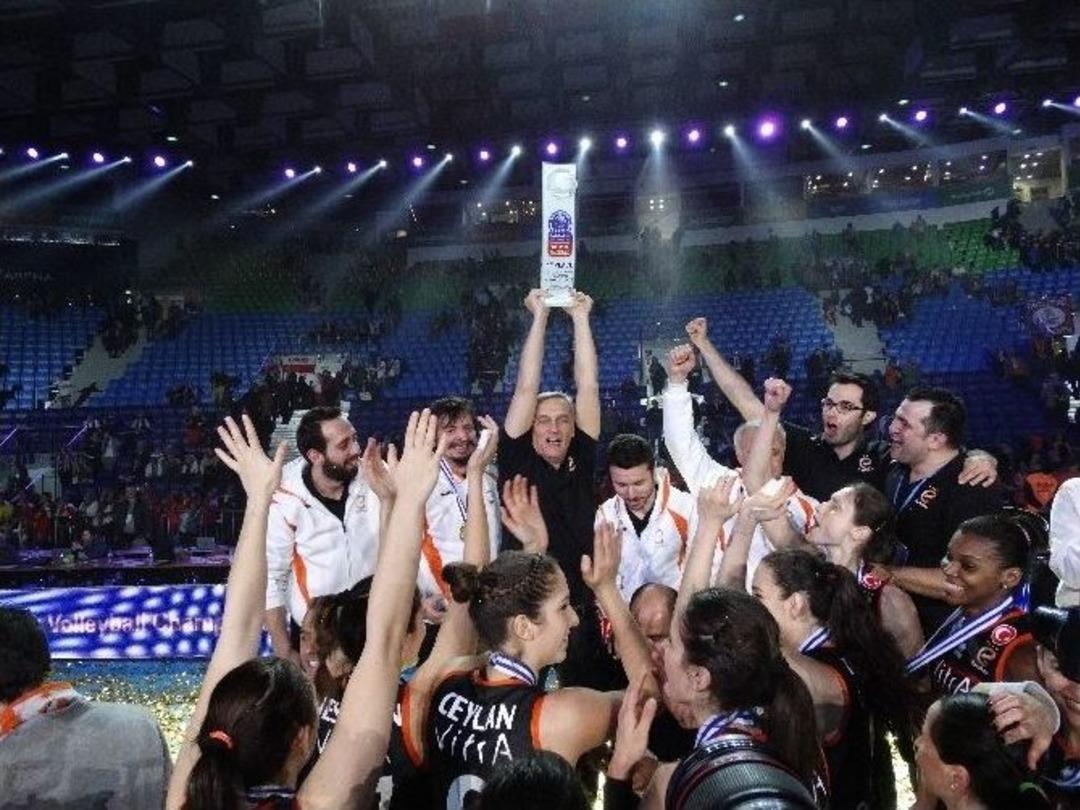 Avrupa Şampiyonu Eczacıbaşı Vitra