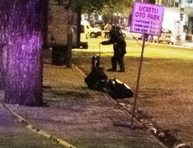 Banka &Ouml;n&uuml;nde Ş&uuml;pheli Paket Alarmı 1