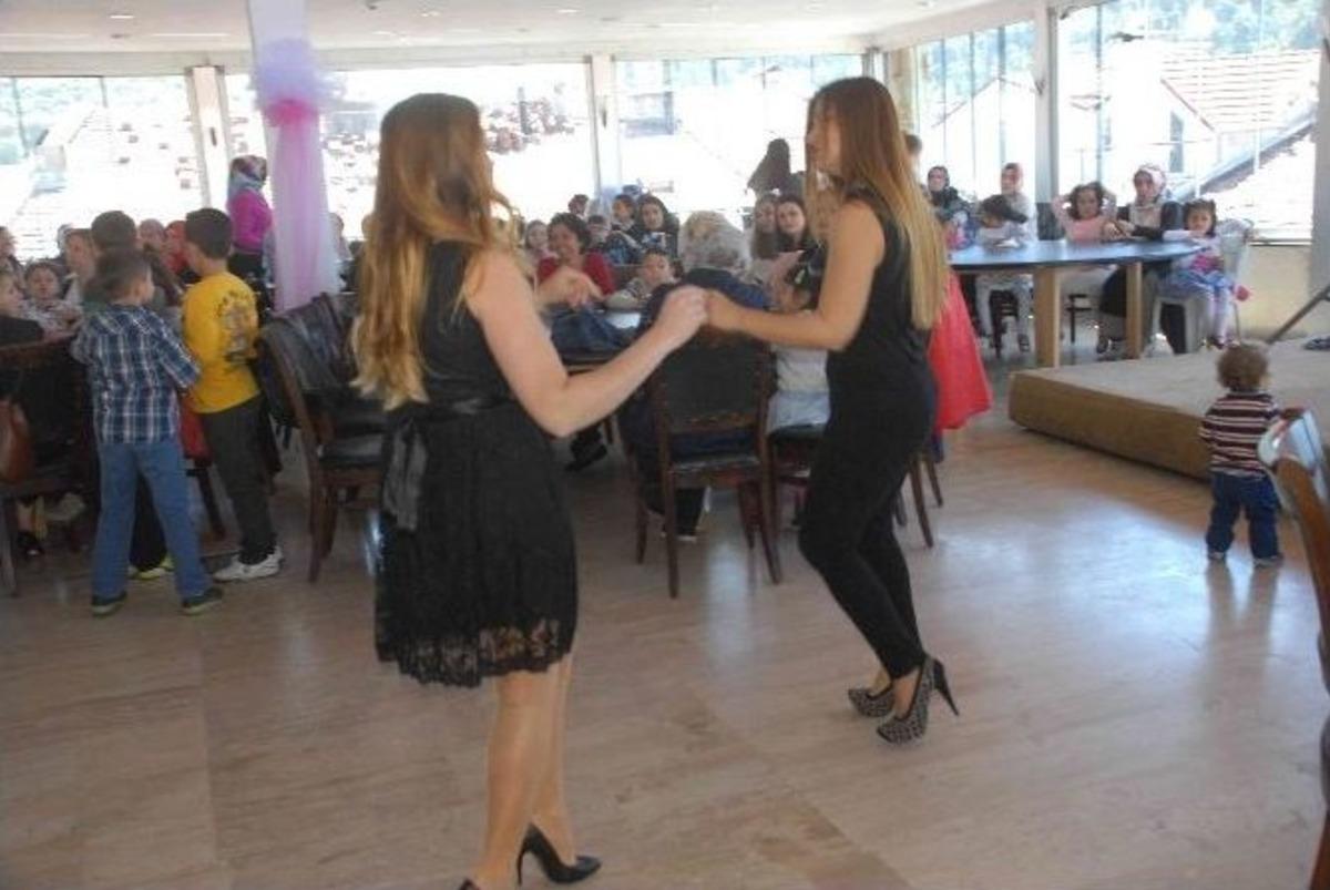 Okul Keşkek G&uuml;n&uuml;ne Yoğun Katılım