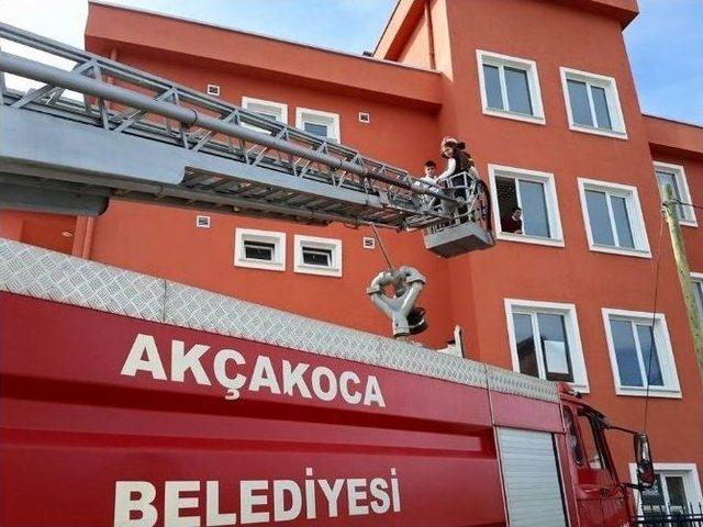 Akçakoca’da Yangın Tatbikatı Gerçeğini Aratmadı