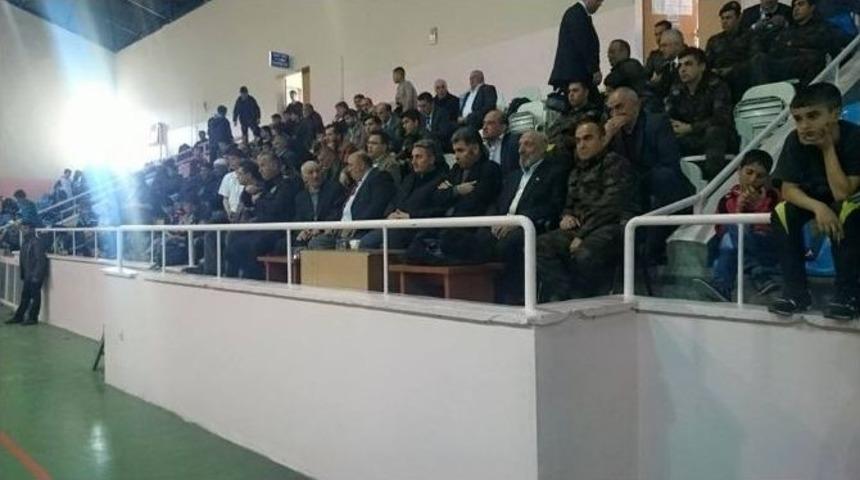 Pehlivanlar Şehit Y&uuml;cel G&uuml;r İ&ccedil;in G&uuml;reşti