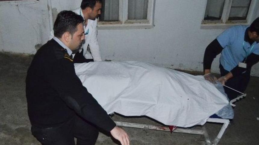 Adana&rsquo;da Tarla Kavgası: 1 &Ouml;l&uuml;, 2 Yaralı