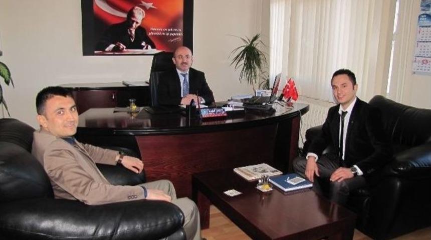 Hisarcık Tema Vakfı Temsilcileri M&uuml;d&uuml;r Cebeci&rsquo;yi Ziyaret Etti