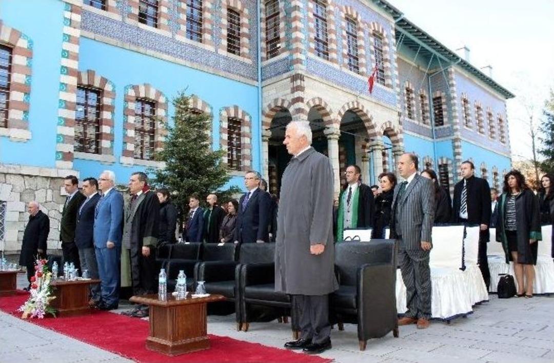K&uuml;tahya&rsquo;da Avukatlar G&uuml;n&uuml; Kutlandı