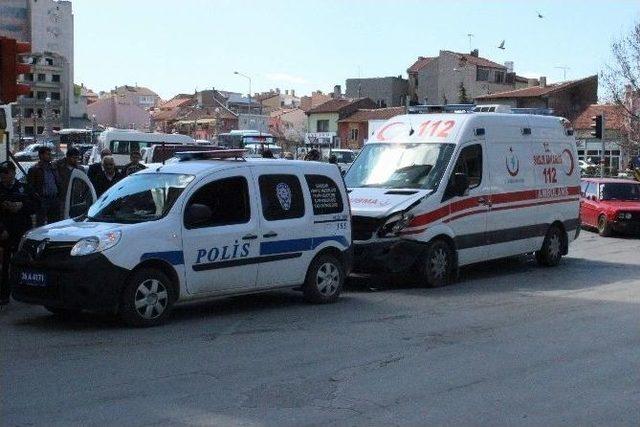 Eskişehir&rsquo;de Ambulans Kazası 1