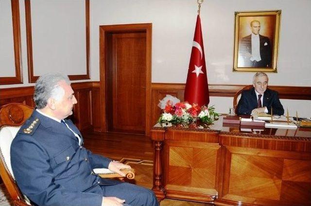 Polis Teşkilatından Vali Kam&ccedil;ı&rsquo;ya Ziyaret 1