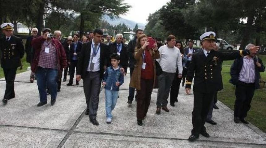 Kocaeli'de Sempozyuma Katılan Akademisyenler Deniz M&uuml;zesi'ni Gezdi