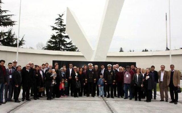 Kocaeli'de Sempozyuma Katılan Akademisyenler Deniz Müzesi'ni Gezdi