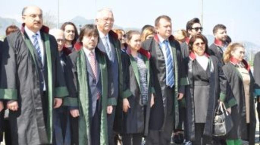 Giresun&rsquo;da Avukatlar G&uuml;n&uuml;&rsquo;nde Adliyelerdeki G&uuml;venlik A&ccedil;ığına Dikkat &Ccedil;ekildi