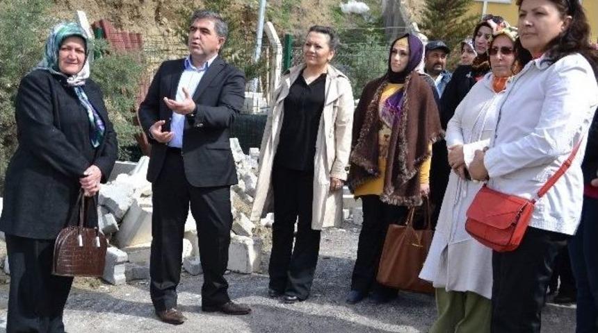 Ak Partili Kadınlar Akab&rsquo;ı Gezdi