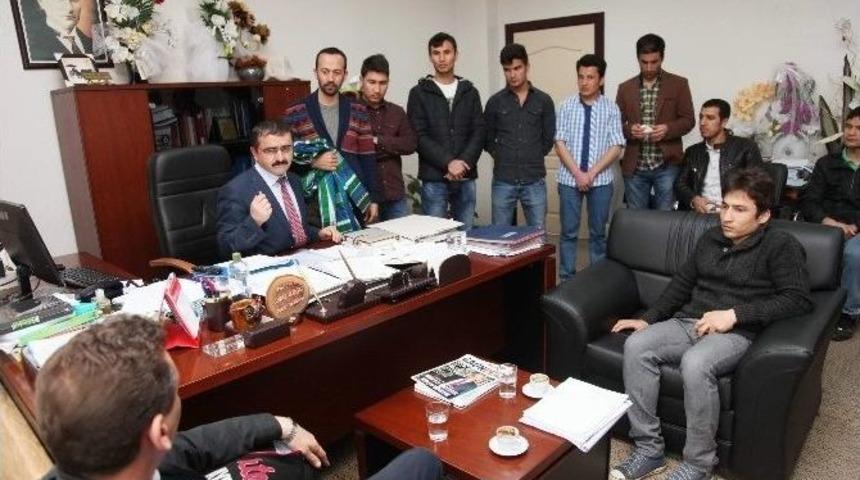 Afganistanlı &Ouml;ğrencilerden Prof. Dr. Bağcı&rsquo;ya Ziyaret