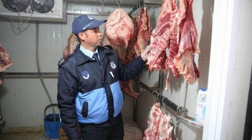 Haliliye Belediyesi Zabıta Ekipleri Kasapları Denetledi