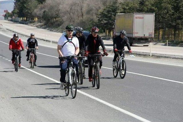 Yozgat’tan Yerköy’e Bisiklet Turu Düzenledi