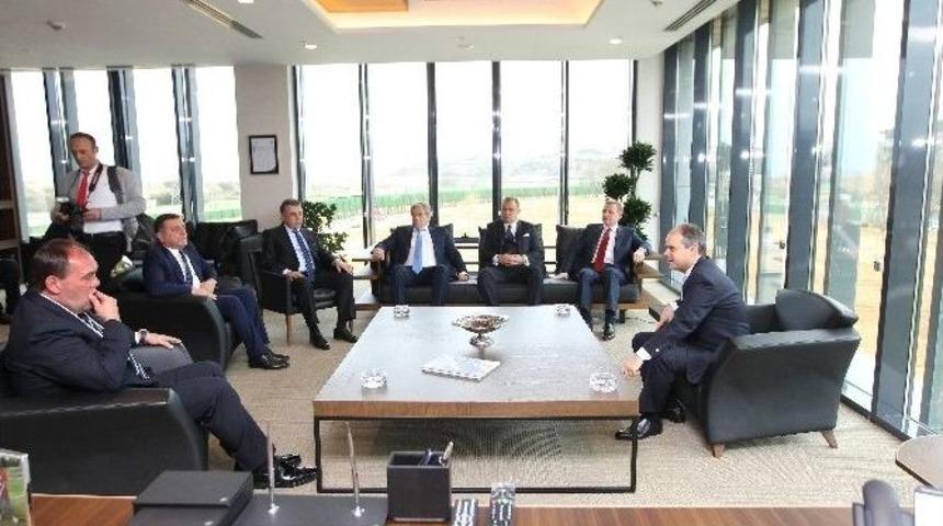 Futbol Ailesi İstanbul&rsquo;da Toplandı