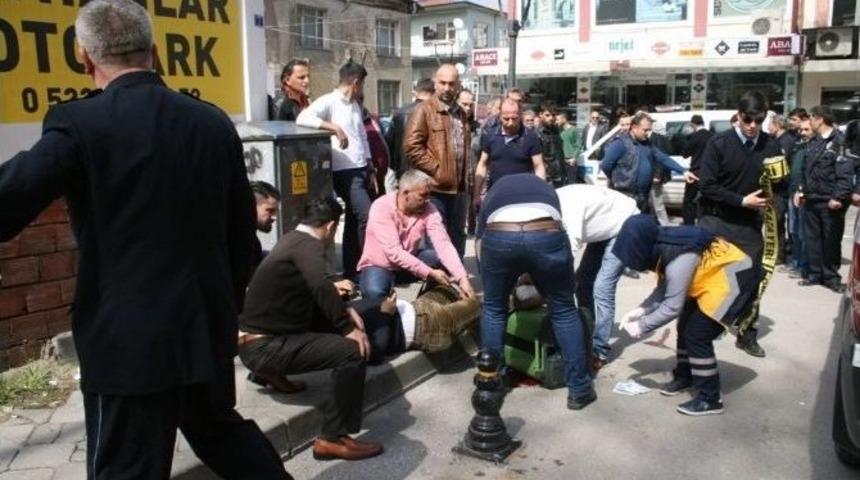 Alacak Verecek Meselesinde Kan D&ouml;k&uuml;ld&uuml;: 1 Yaralı