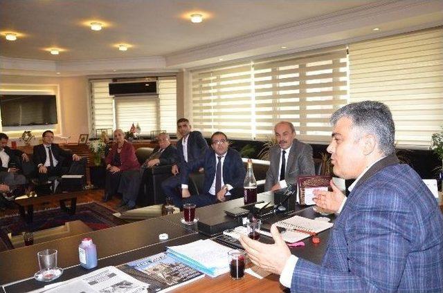 Adana’daki Ereğlililerden Başkan Özgüven’e Ziyaret