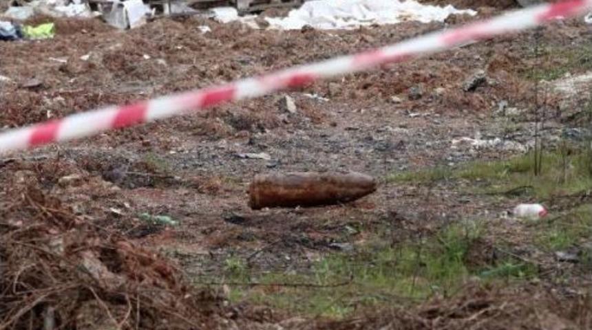 &Uuml;mraniye'de Boş Arazide Top Mermisi Bulundu