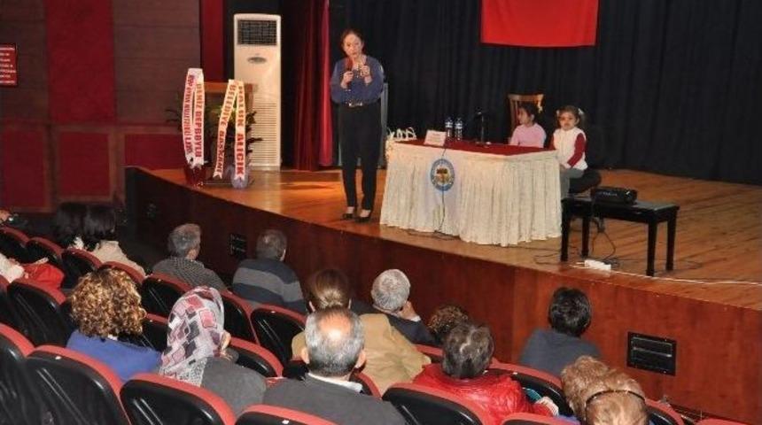 Paktuna; "anneler Kendine G&uuml;venen &Ccedil;ocuklar Yetiştirmelidir"