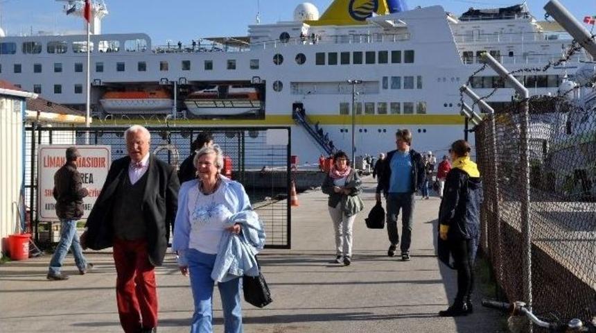 Yılın İlk Turist Gemisi &ldquo;hamburg&rdquo; Mudanya&rsquo;da