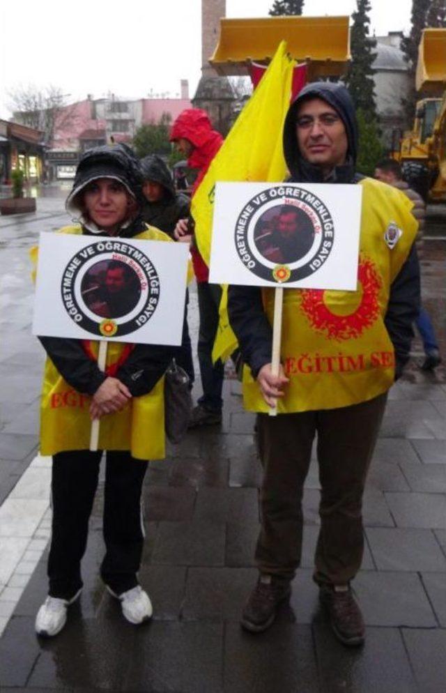 Uşak'ta Vali Cebiroğlu'na Protesto