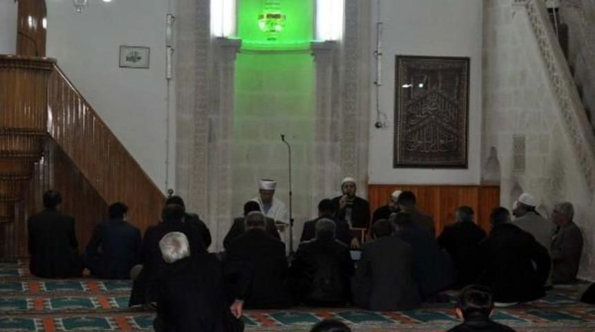 Adıyaman'da Alparslan T&uuml;rkeş I&ccedil;in Mevlit Okutuldu